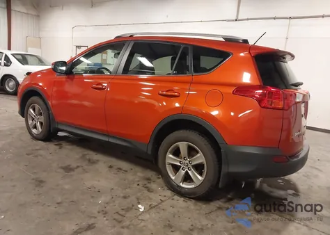 2015 Toyota Rav4 Xle z USA, uszkodzony, nr VIN JTMRFREV4FD128709
